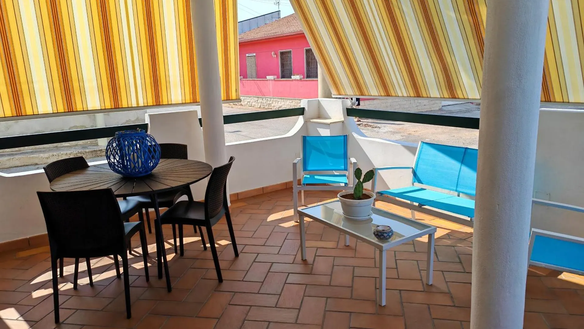 Vila Casuzze House Villaggio Azzurro